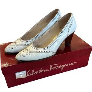 Vintage 80s Salvatore Ferragamo Romanica White Calf Leather Brogue Pumps Preppy